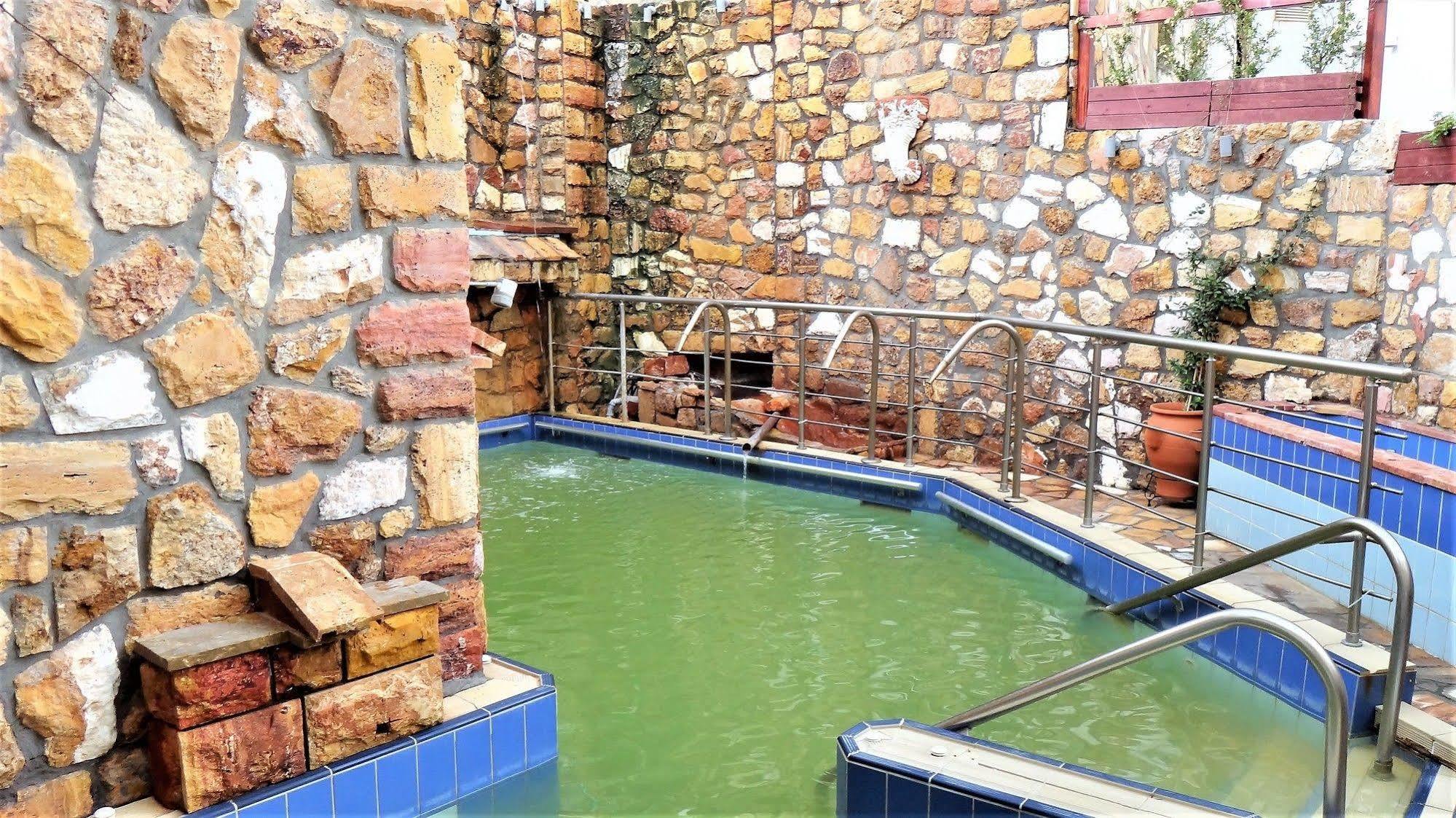 9 Queens Spa Hotel Loutra Edipsou (Evia) Exterior foto