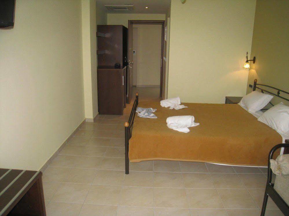 9 Queens Spa Hotel Loutra Edipsou (Evia) Exterior foto